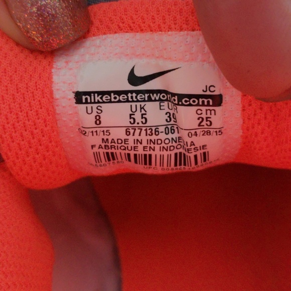 Womens Nike - Picture 2 of 7